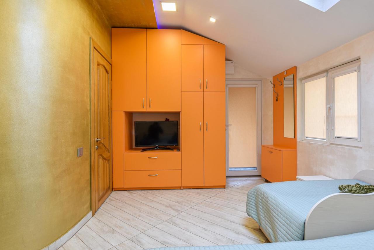 Inkaras Aparthotel Паланга Экстерьер фото